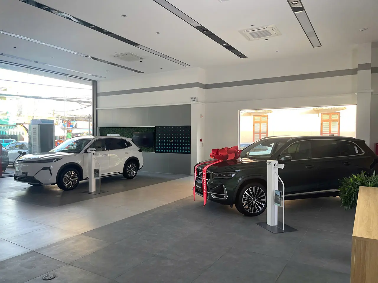 Showroom Geely Nha Trang